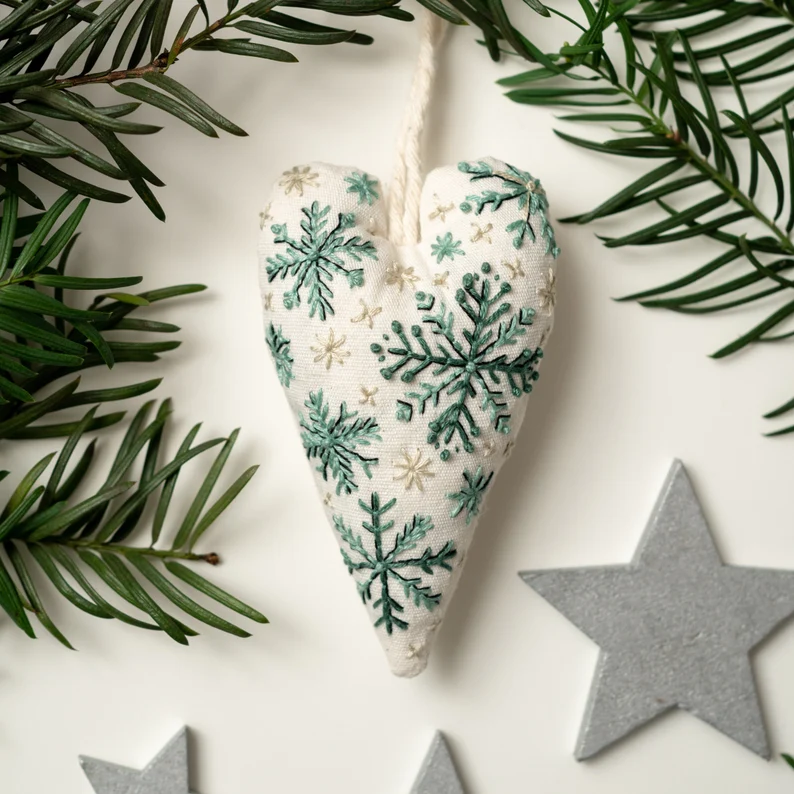 DIY Heart-Shaped Hand Embroidered Christmas Ornament Kit – 2025 Holiday Craft