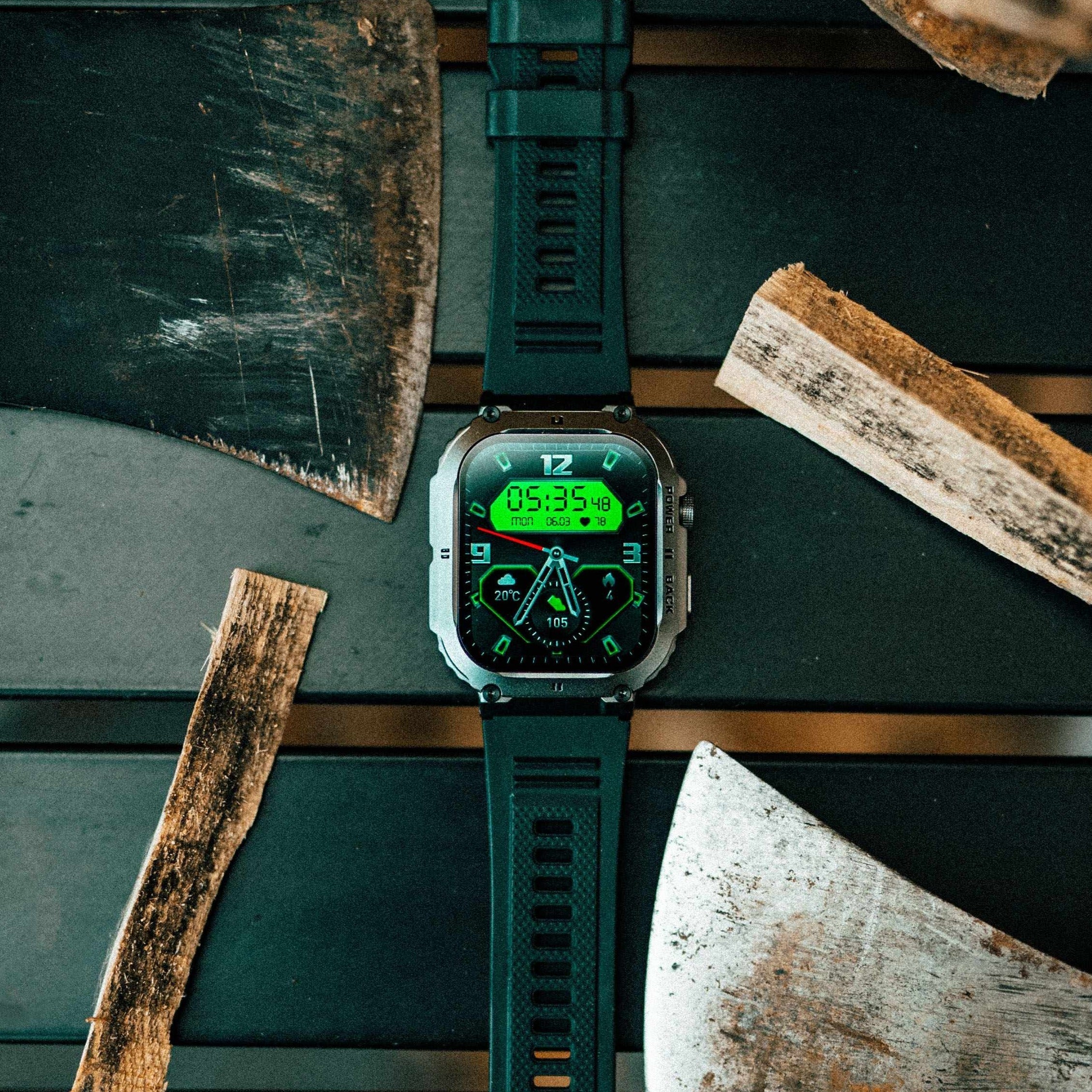 Luxium Stinger - Durable Smart Watch